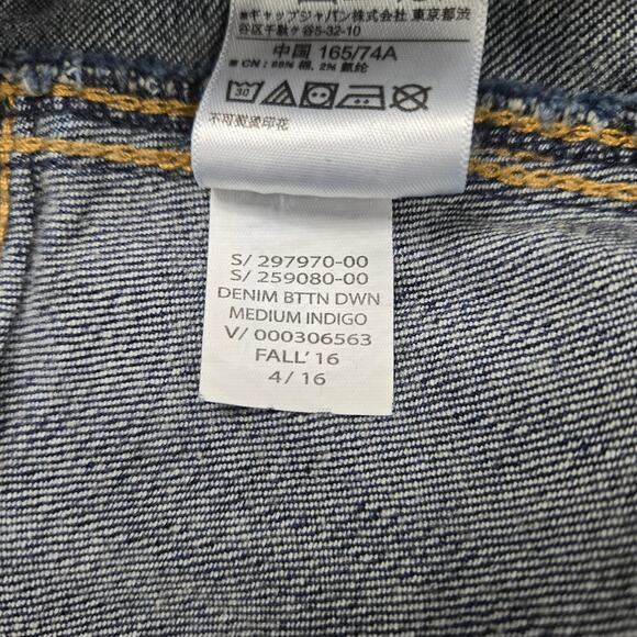 GAP Denim Button Front Mini Skirt Medium Wash size 10 Patch Pockets Back Yoke - Picture 8 of 9